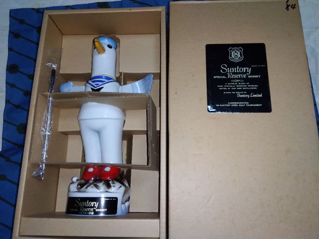 超希少 1984年サントリーオープンゴルフ記念陶器ボトルウイスキー特級表示