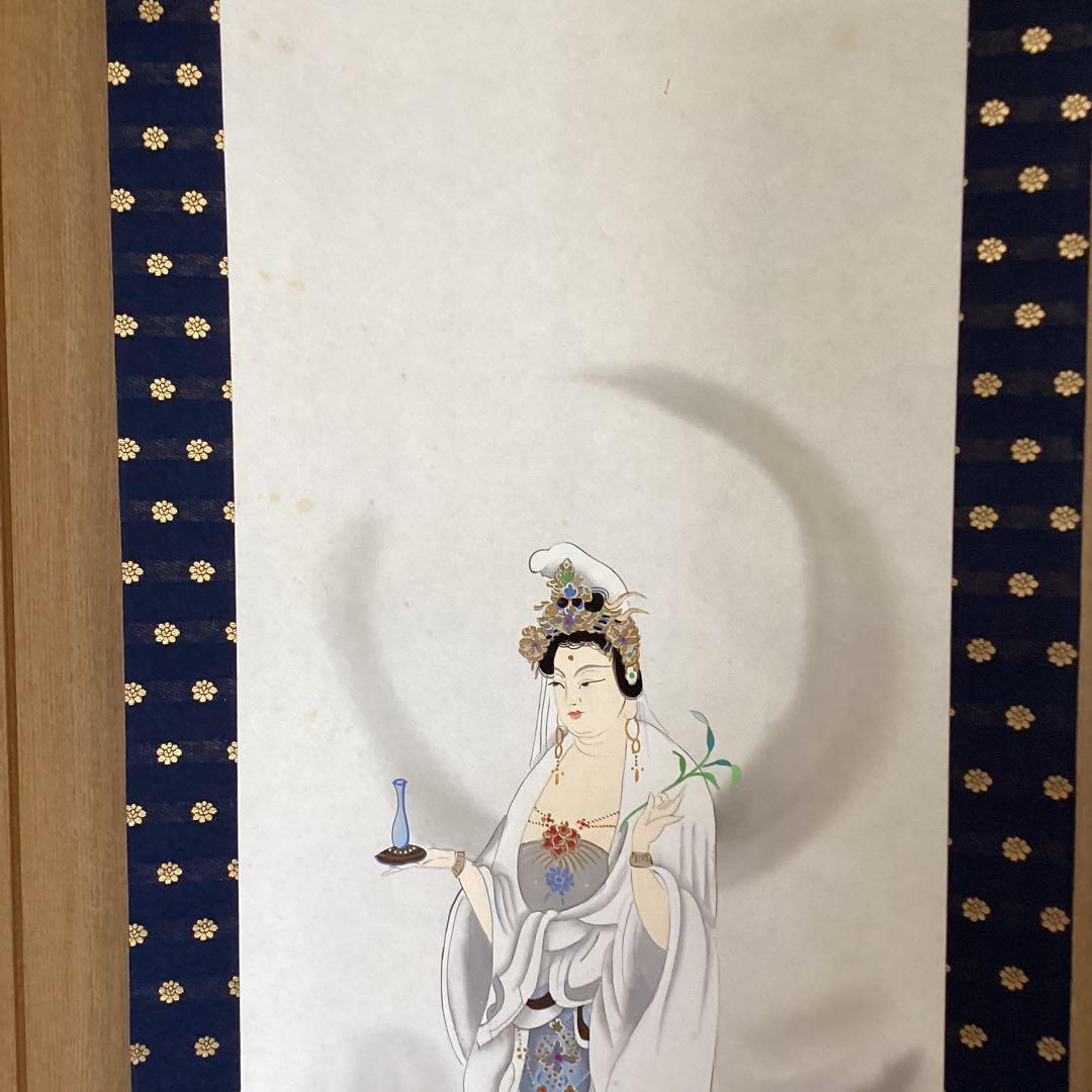 村上華岳　絹本着色　【観音菩薩立像　肉筆　】　軸先木仏具表装　特製格納箱　203