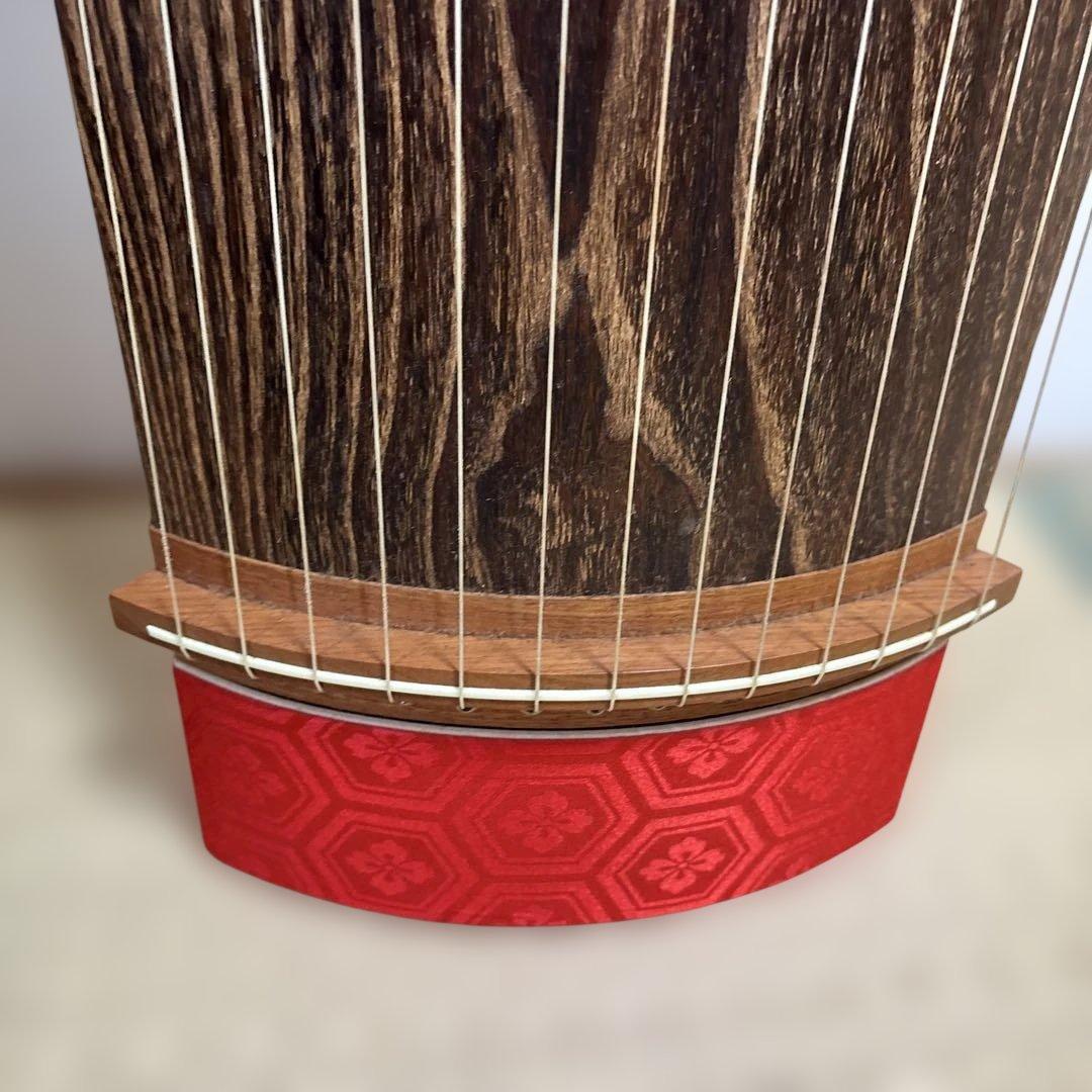 美品　生田流　筝 13弦　赤い装飾　カバー　琴柱付き　ヴィンテージ引き取りのみ