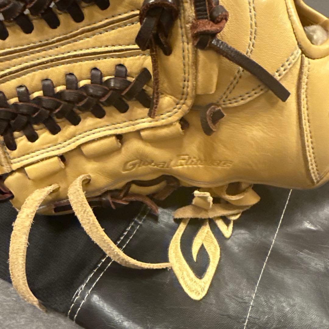 Mizuno Global Elite ベージュグローブ