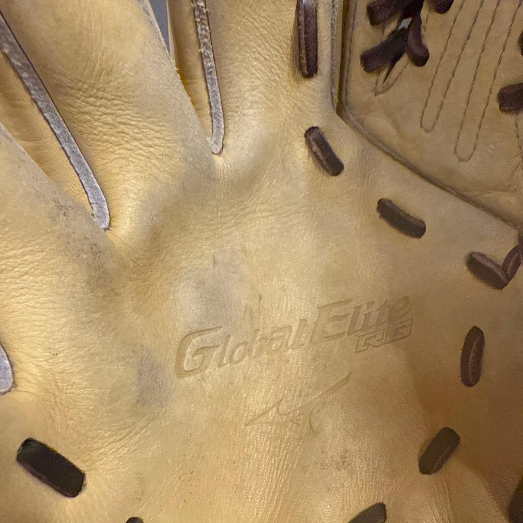 Mizuno Global Elite ベージュグローブ
