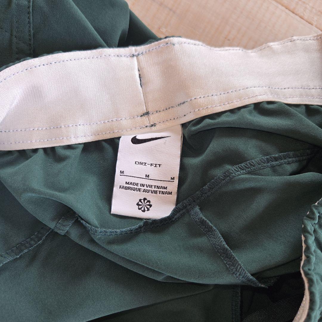 Nikeナイキ テニスウェアショーツ付き上下セット Mサイズ