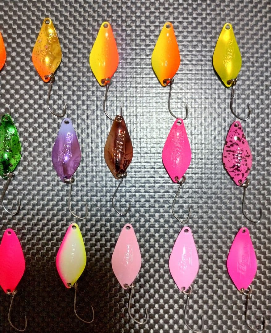 ヴァルケイン ハイバースト１.８ｇスプーン ３４個セット