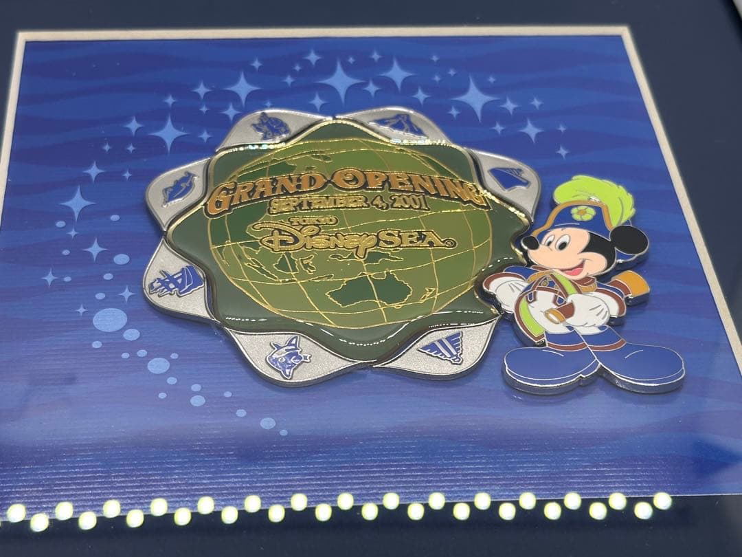《希少》TDS 東京ディズニーシー 2001グランドオープン記念ピンバッジ 額装