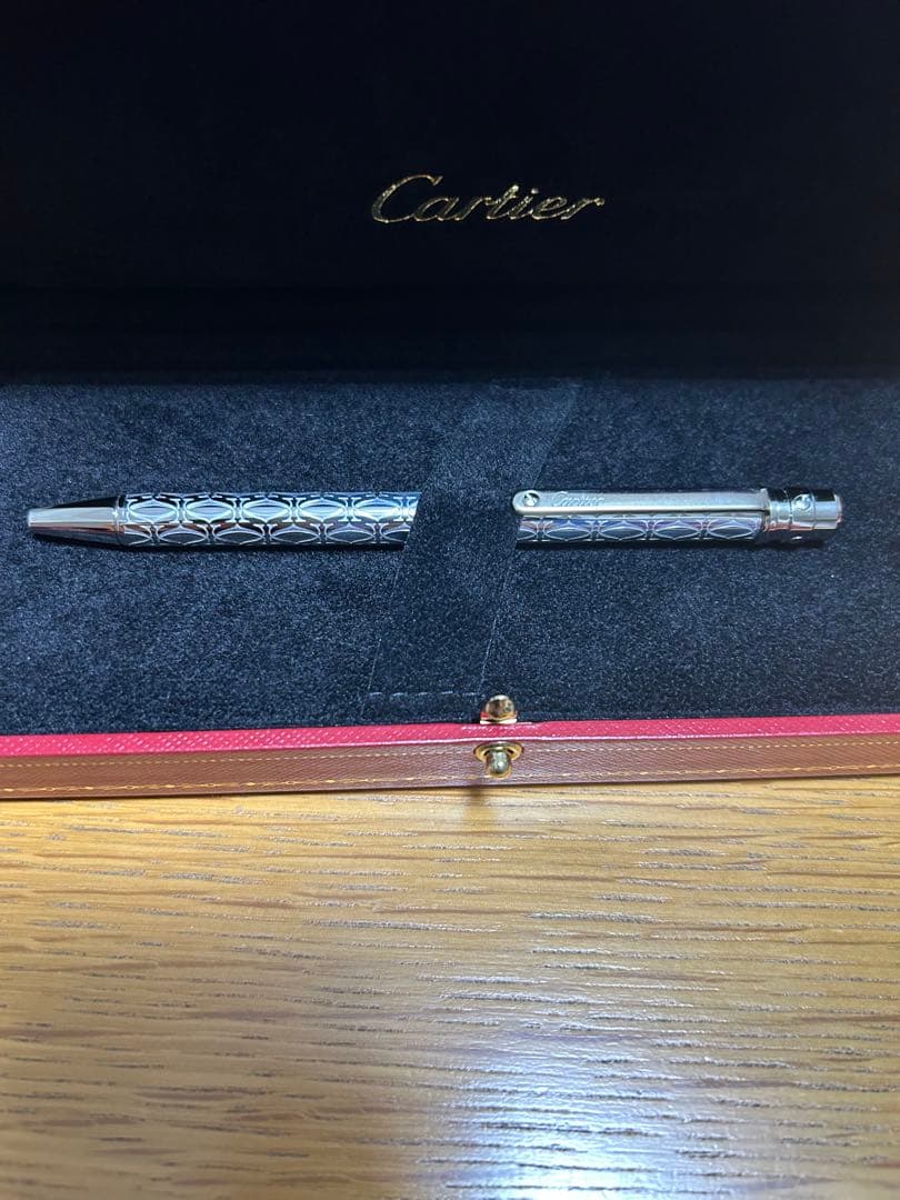 Cartier シルバーボールペン　ドゥカルティエ ツイスト式