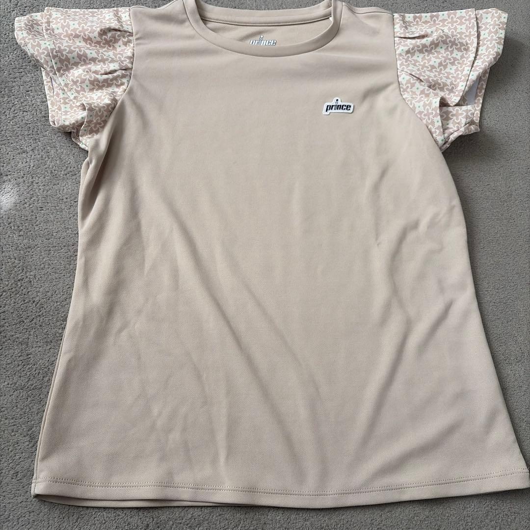 Prince フリル袖Tシャツとフレアスカートセット