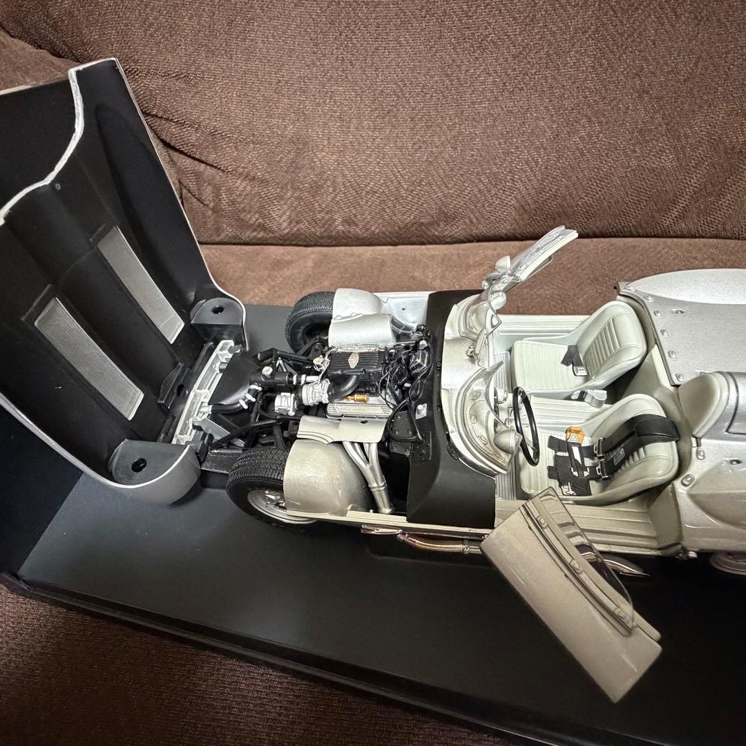 1:18 ミニカー corvette スティングレー AUTOART