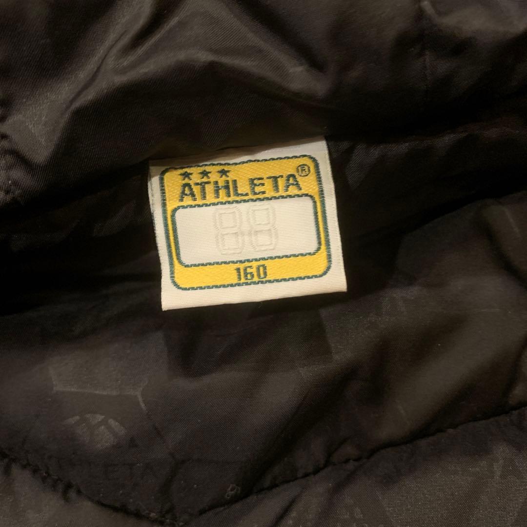 ATHLETAのベンチコート