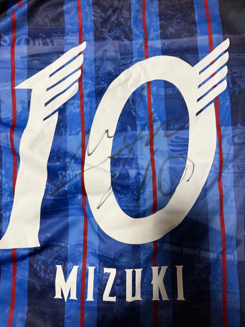 新井瑞希 選手　直筆サイン入り ユニフォーム