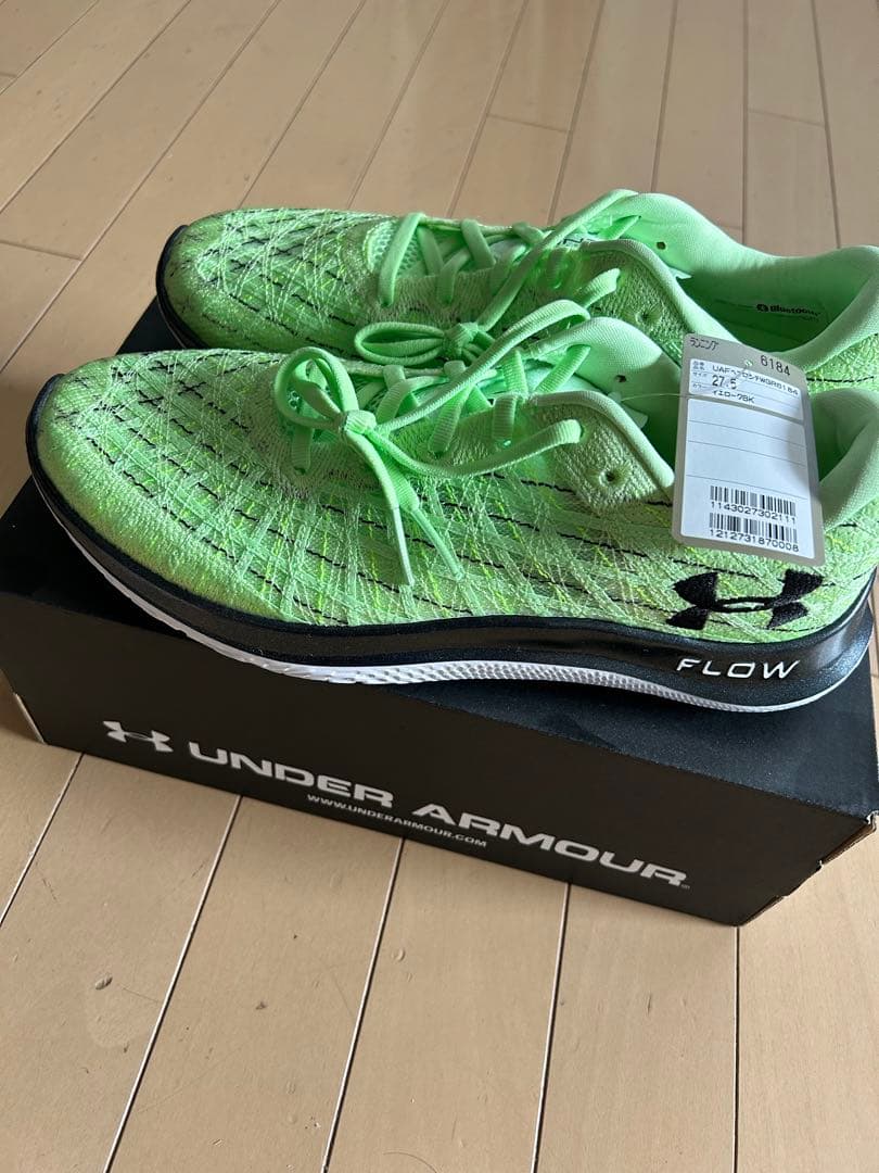 大売り出し！アンダーアーマー　ランニングシューズUAフロー ベロシティ ウインド