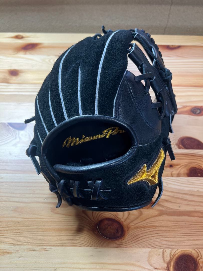 ミズノプロ（直営店限定）　軟式用　美品　ヌバック仕様　黒　ブラック　限定品