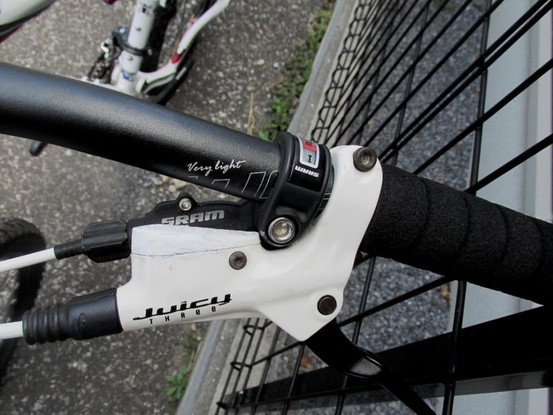 【軽量】 ロッキーマウンテンエレメント 30フルサスMTB