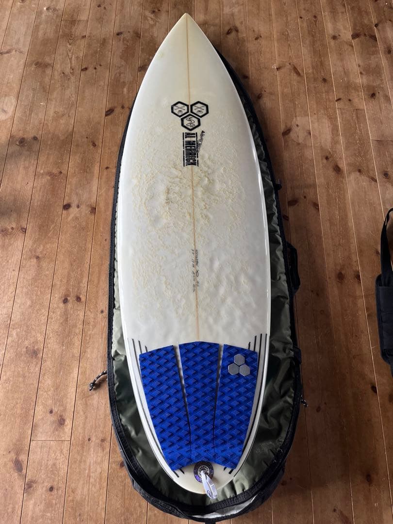 アルメリック ネックベアード