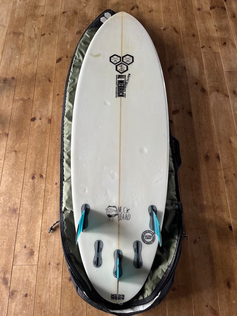 アルメリック ネックベアード