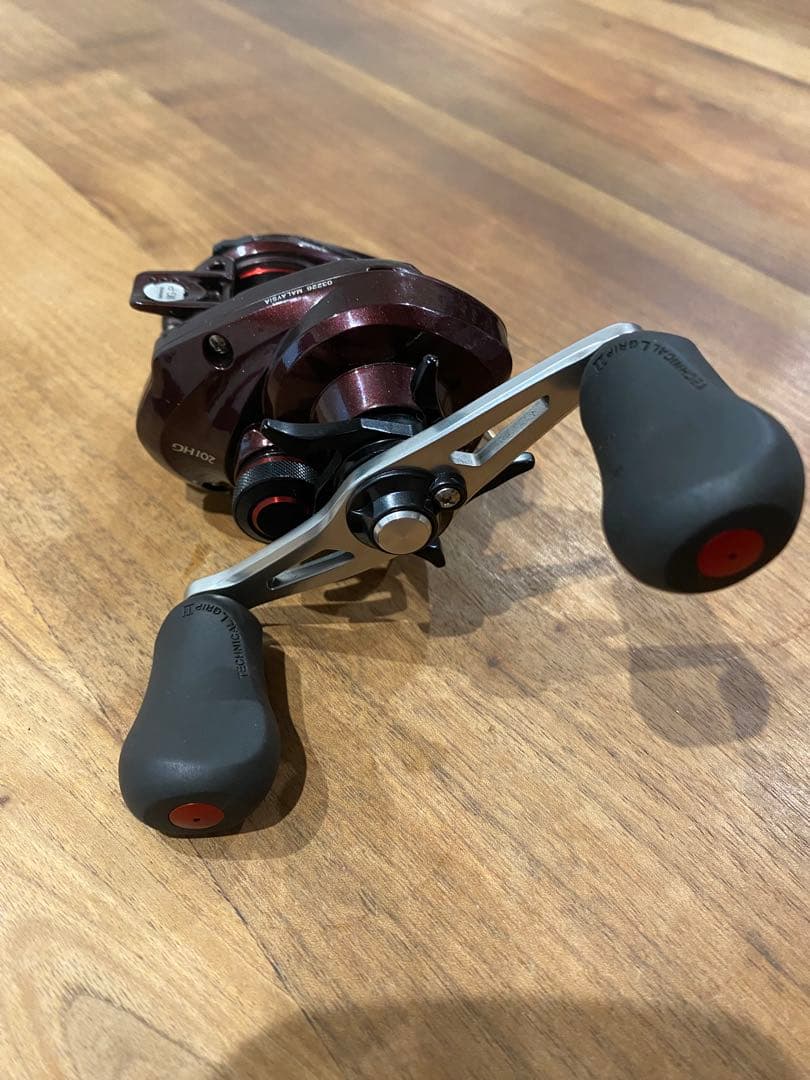 SHIMANO シマノScorpion 201HG ベイトリール