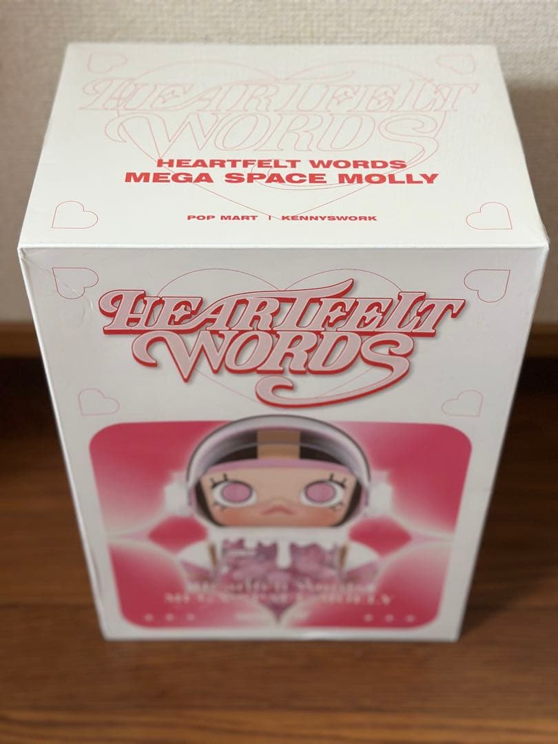 ポップマート MEGA SPACE MOLLY 400% HEARTFELT