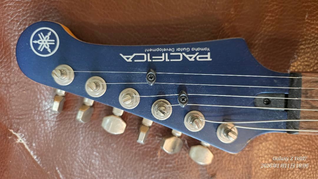 【美品】YAMAHAパシフィカ最上位モデル（PAC612VIIX MSB）