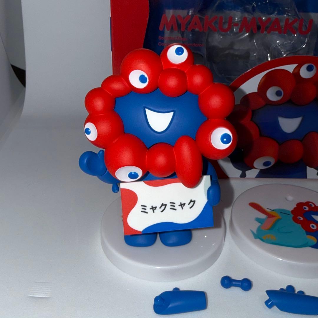 ねんどろいろ ミャクミャク 万博会場限定 特典台座付き