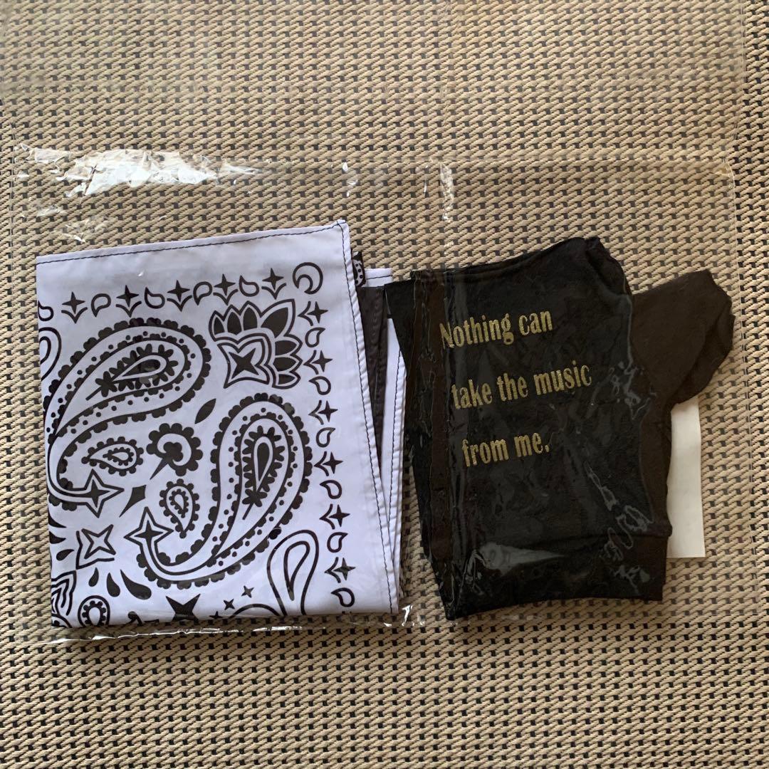 新品・未開封UVERworld【初代ゴールドグローブ＆バンダナホワイト】セット