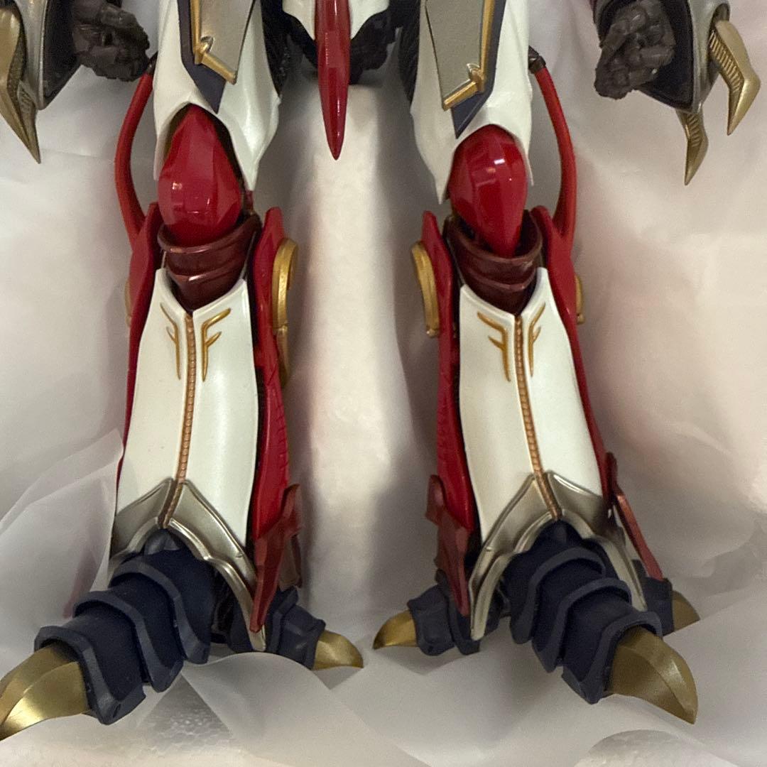 メタルビルド　DRAGON SCALE BELLVINE　ヴェルビン