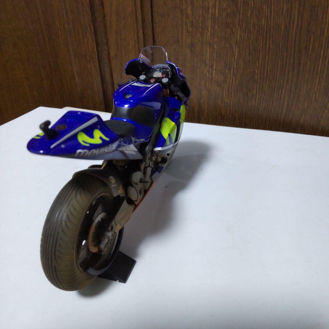 ヤマハ YZR-M1 マーベリック・ビニャーレス 1/12 ミニチャンプス