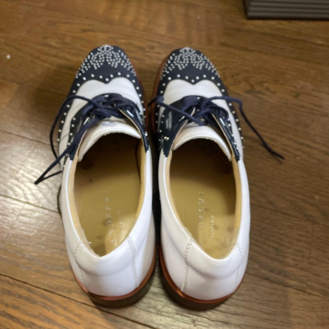 スタッズ付きレザーゴルフシューズ