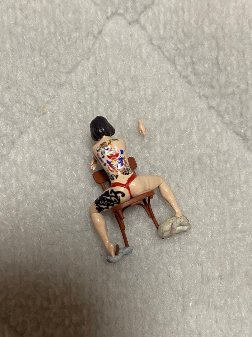 フィギュア1／64