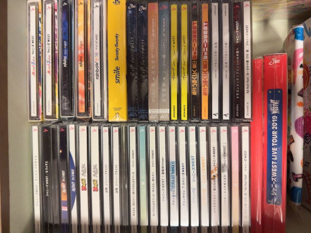 WEST. ジャニーズWEST 総額15万以上 まとめ売り