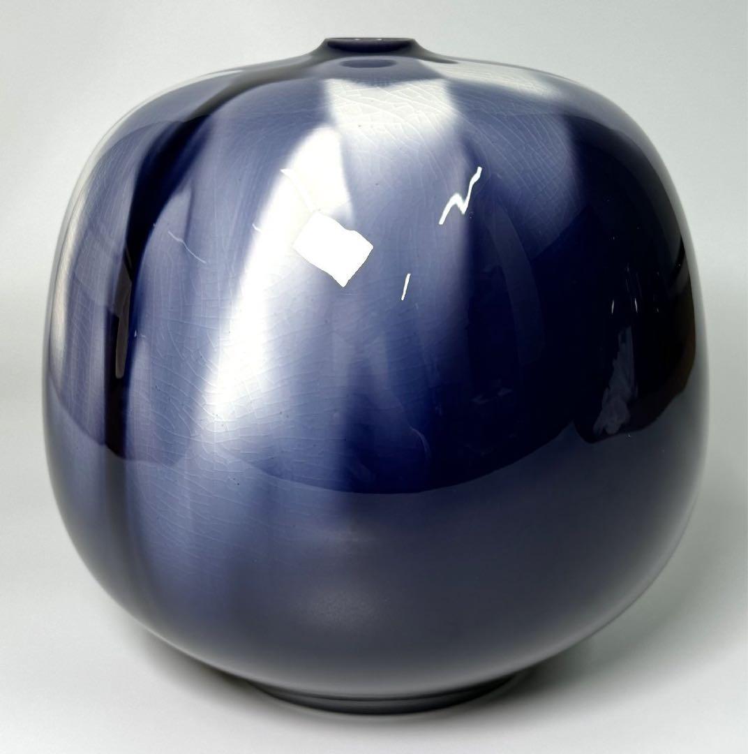 希少作【 四代 徳田八十吉 】作 藍華菱 花器 花入 花瓶 共箱 本物保証