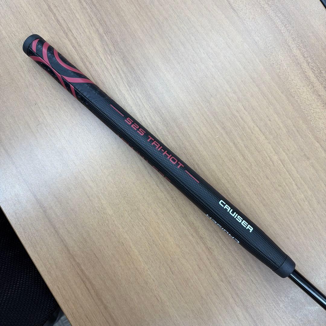 ODYSSEY S2S TRI-HOT Jailbird Cruiser パター