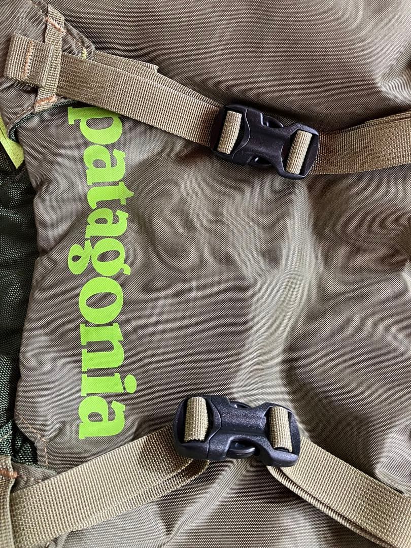 Patagonia スノードリフター　30L バックパック カーキ　オリーブ