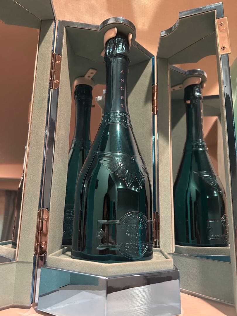 エンジェルシャンパン ヴィンテージ2011 ブルー 青 エンジェル 新品未開封