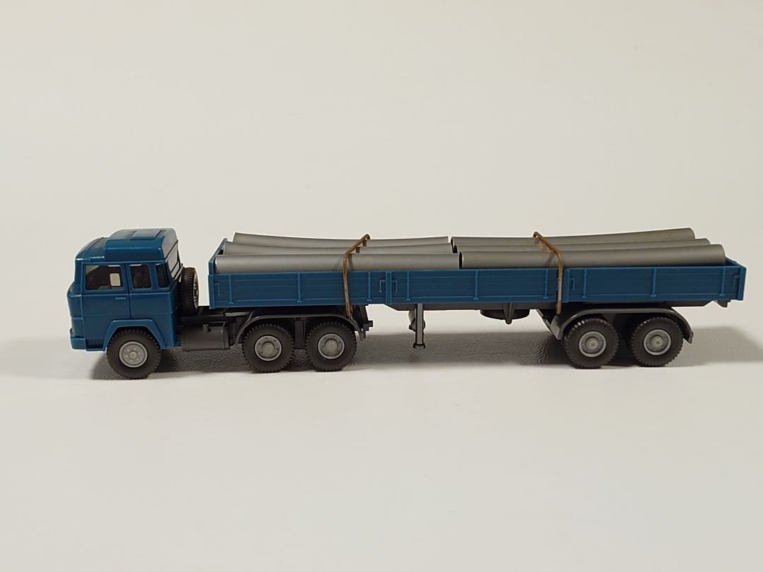 ミニカー WIKING Magirus Truck-Trailer with pipes