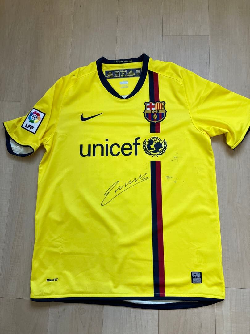 正規品　FCバルセロナ メッシ 10番 ユニフォーム　イニエスタのサイン付き