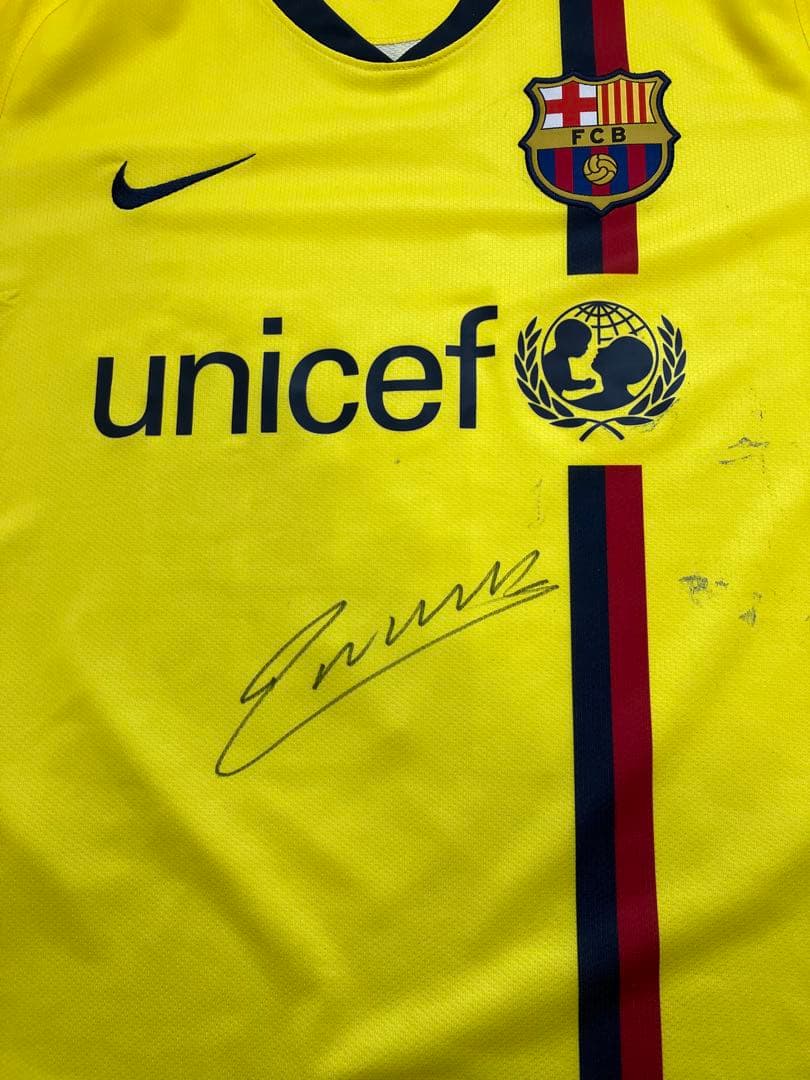正規品　FCバルセロナ メッシ 10番 ユニフォーム　イニエスタのサイン付き