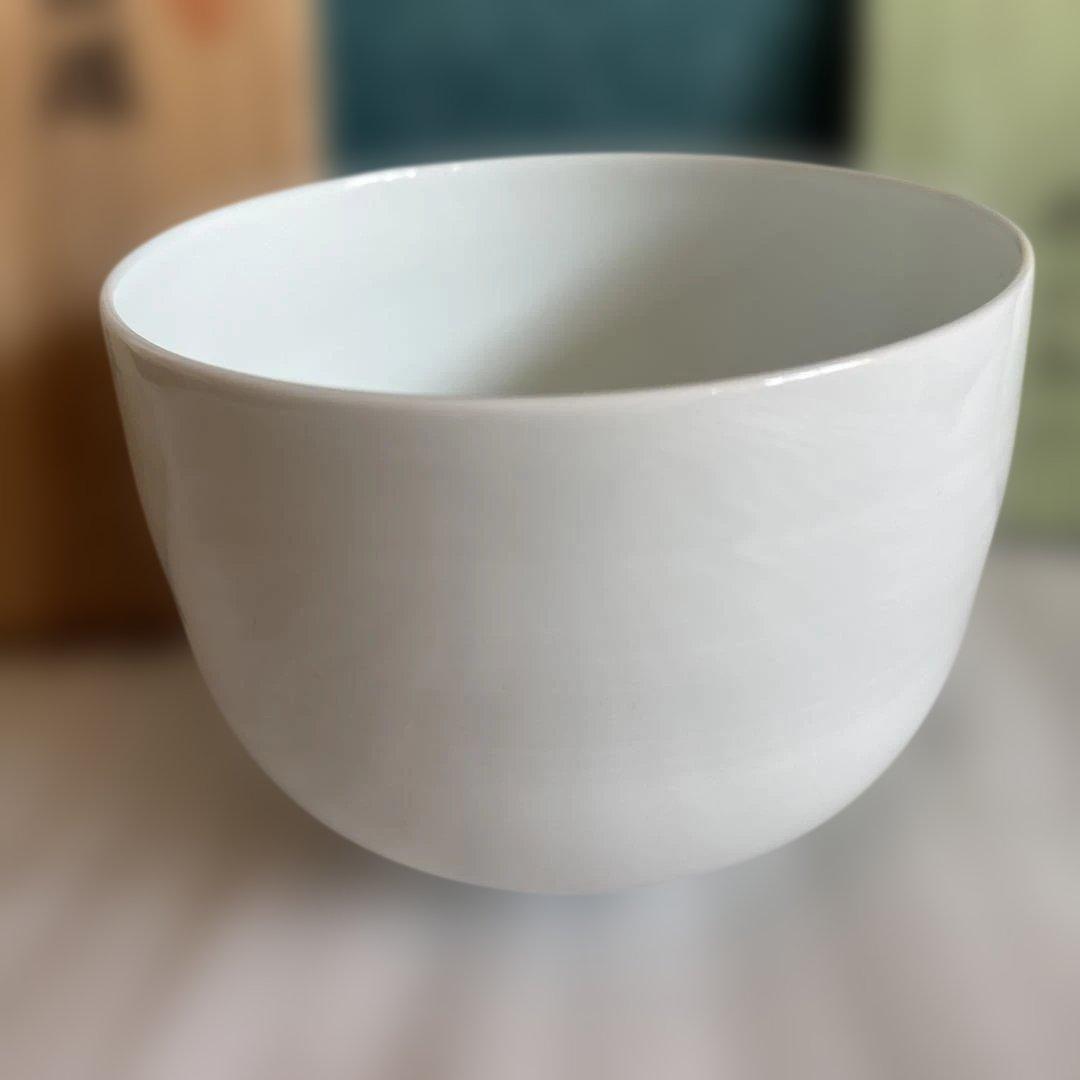 d*4様 井上萬二 作　白磁茶碗　木箱あり