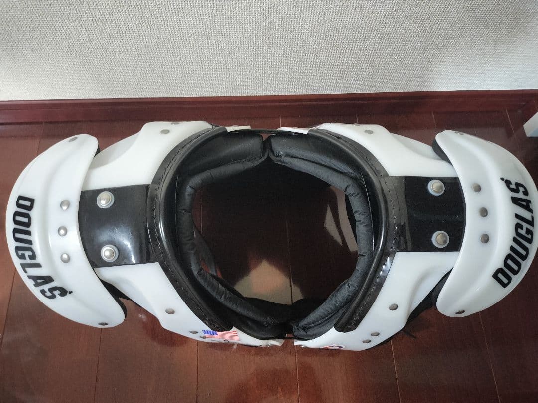 【未使用品】ダグラス Douglas アメフト ショルダーパッド Sサイズ