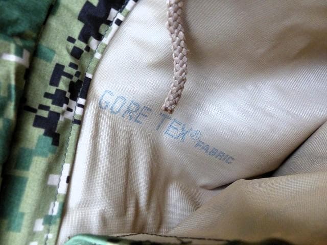 米軍実物　ゴアテックスパーカー　NWU　TYPEIII　AOR2　M-R　398