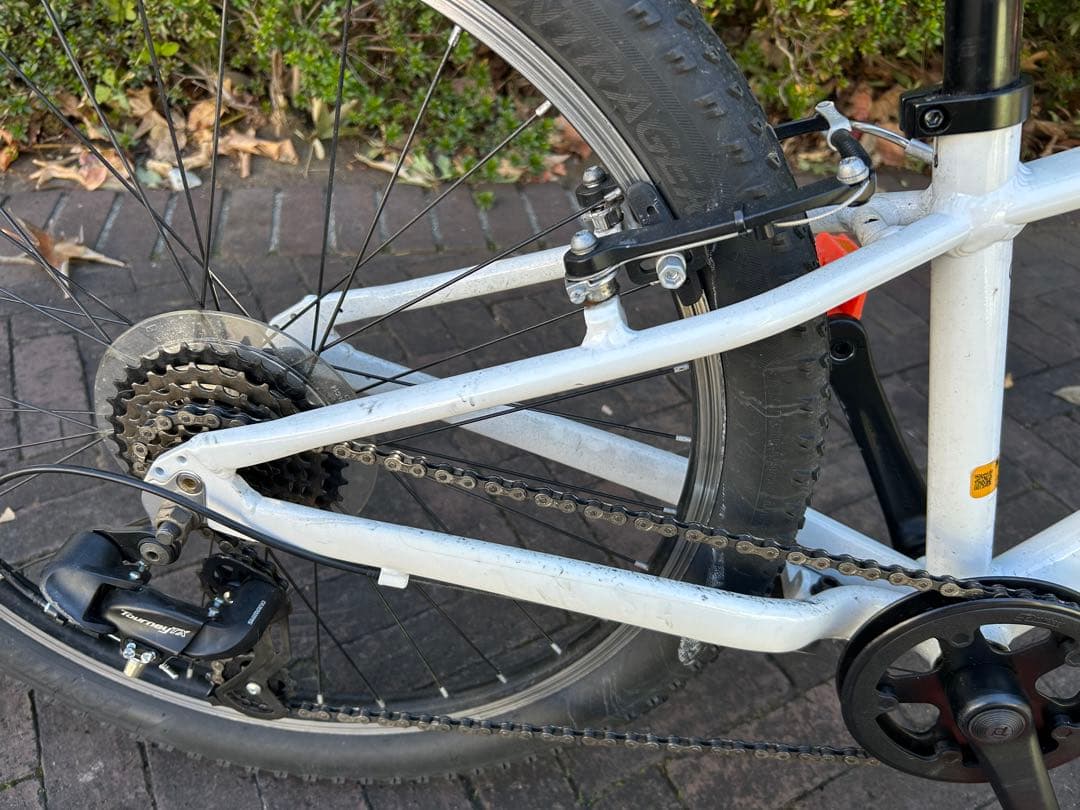 【直接引き取り限定】Trek 24インチ キッズバイク 前面バスケット付き