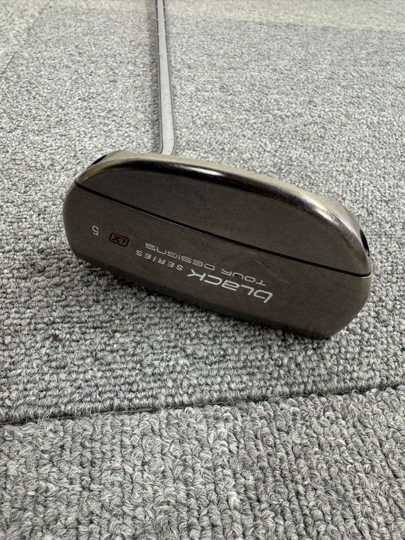 ODYSSEY Black Series パター カバー付き