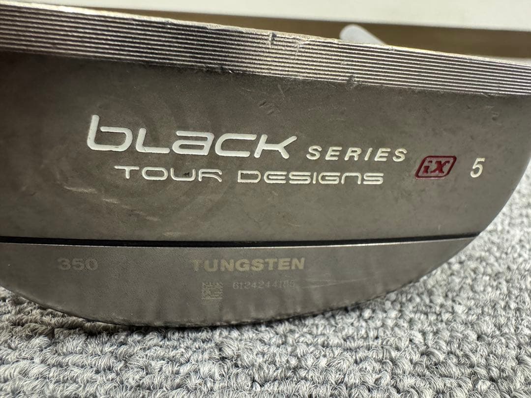 ODYSSEY Black Series パター カバー付き