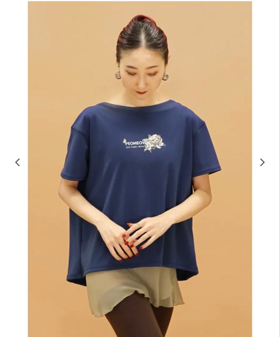 お得 新品 unoa ブルー Tシャツ ウノア バレエ
