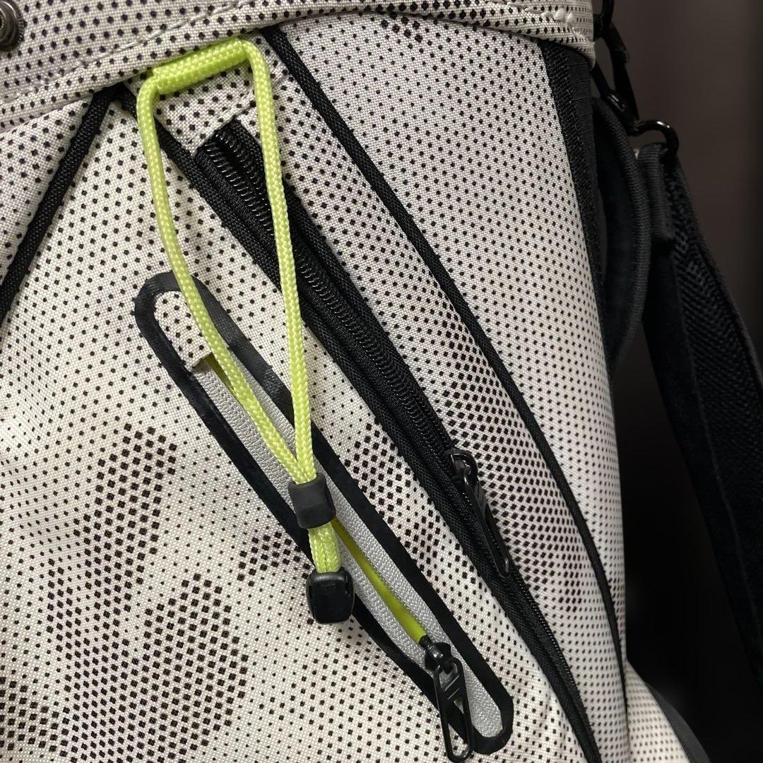 ナイキ6点セットキャディバッグボストンバッグ新品アイアンカバー新品ネームタグ付き