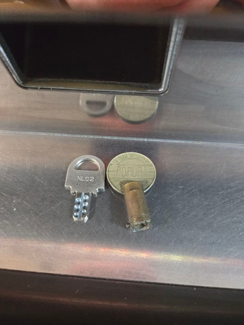 送料込み　パチスロ実機　初代ジャグラーガール4号機