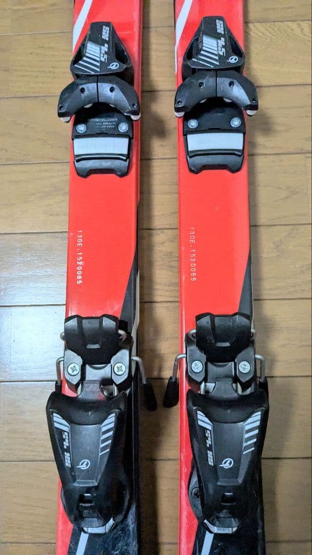 スキー4点セット　スキー、ビンディング、ストック、スキーケース、