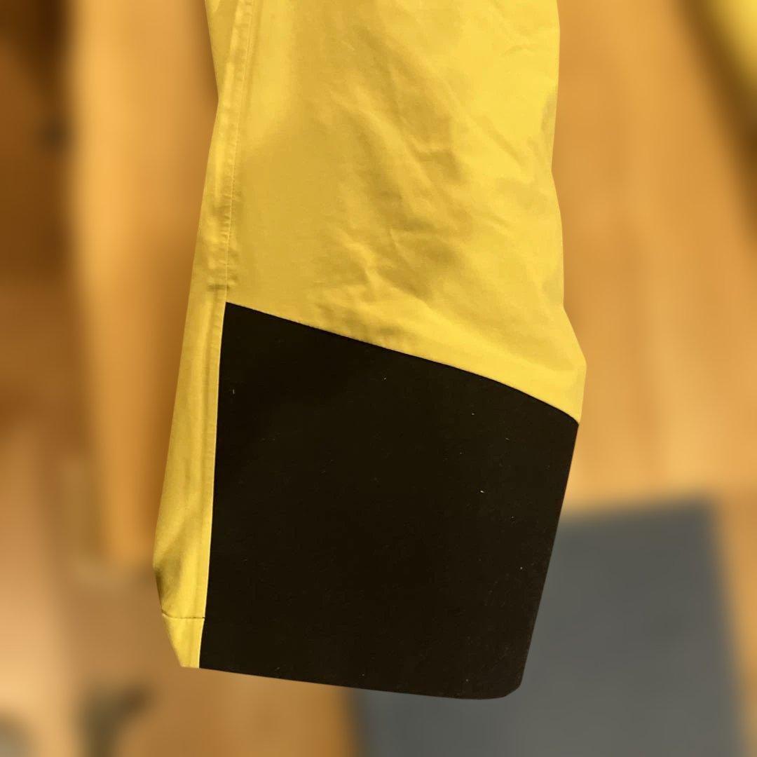 スキーウェア 上下セット 黒と黄色