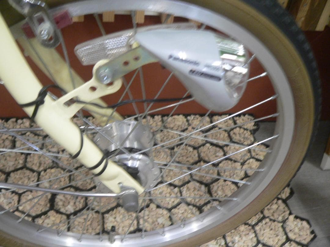 ウエルビサイクル　3人乗り、LEDライト　前輪、後輪20インチ 新車　完成車発送