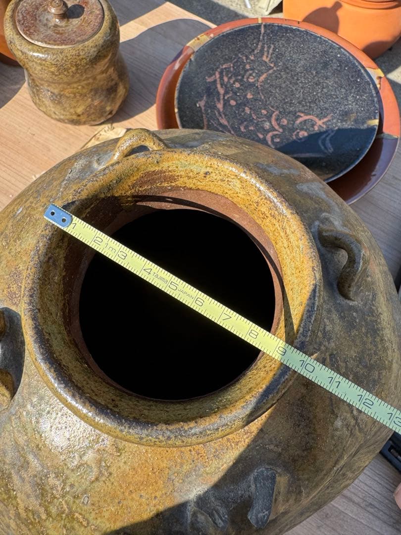 陶器製の茶色い丸型壺　備前焼？古備前？四耳　壺