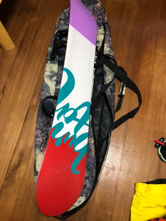 スノボー　板　ブーツ　ウェア　冬　ウィンタースポーツ　バートン