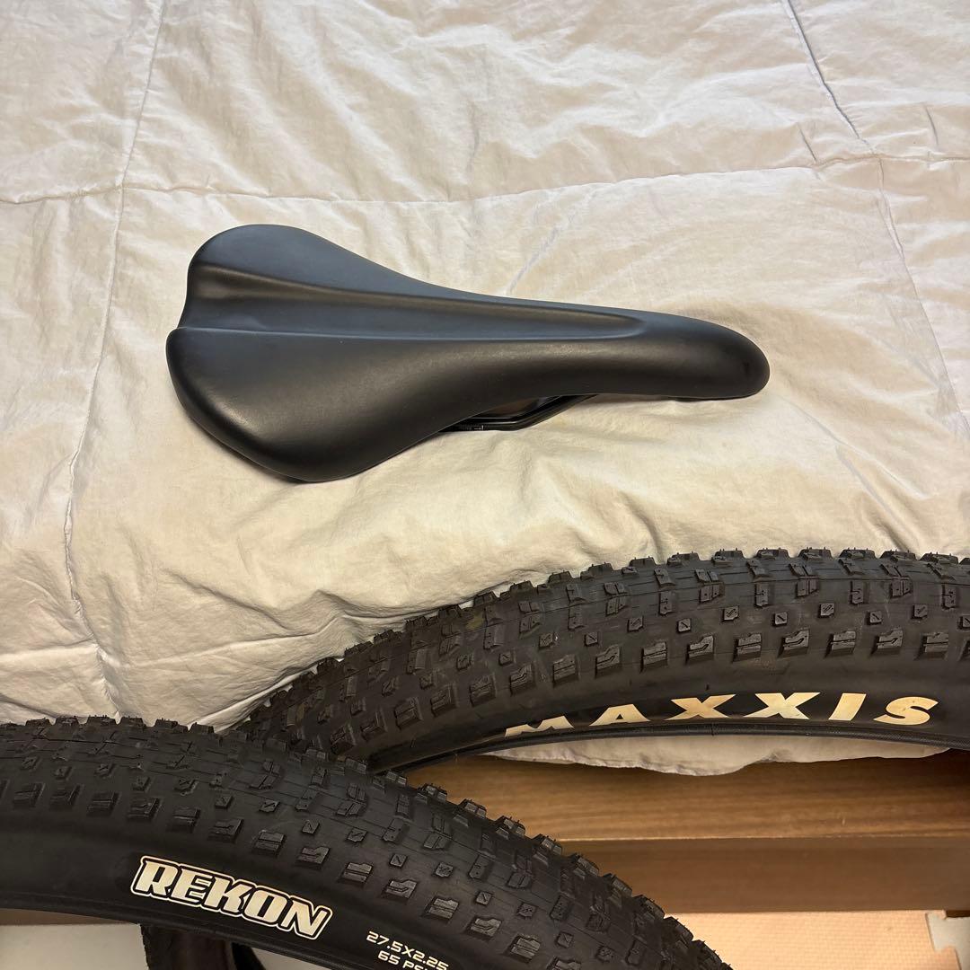 I*R様 コナーマウンテンバイク美品　送料込み。